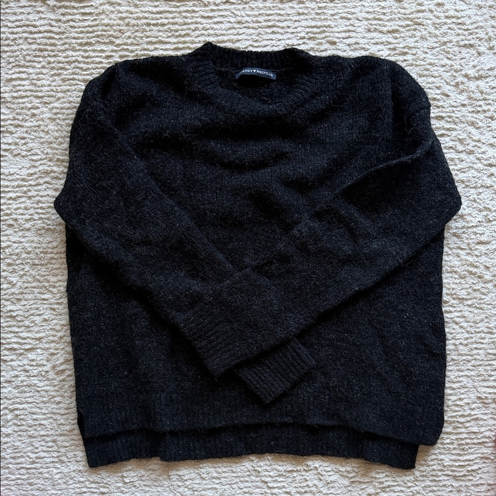 Brandy Melville Black Crewneck Sweater